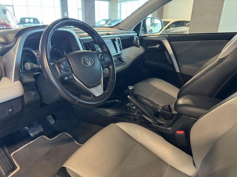 Toyota RAV4 2.5 Hybrid 4WD Lounge