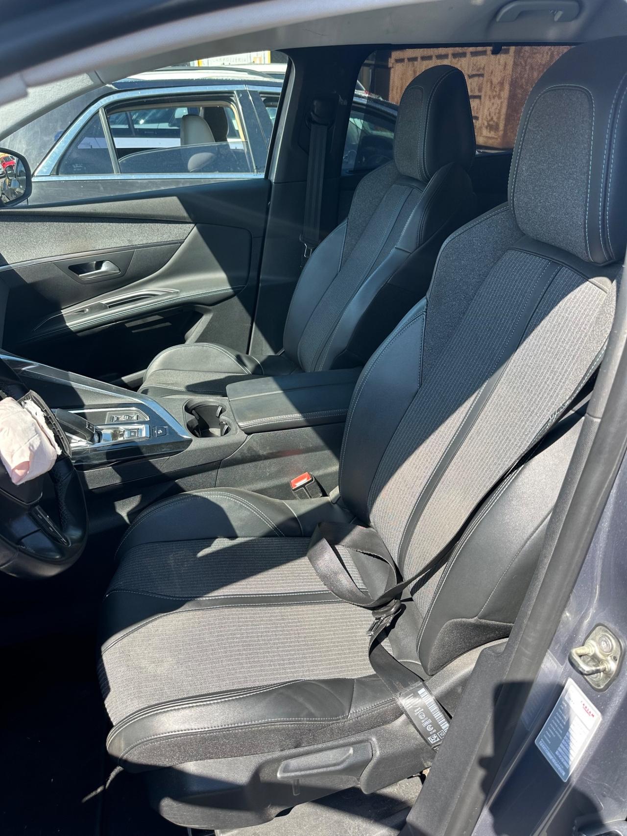 Peugeot 5008 BlueHDi 130 S&S EAT8 Allure Pack