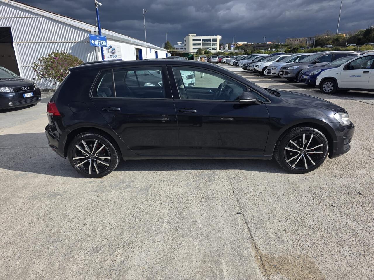 Volkswagen Golf 1.2 TSI 85 CV 5p. Trendline BlueMo