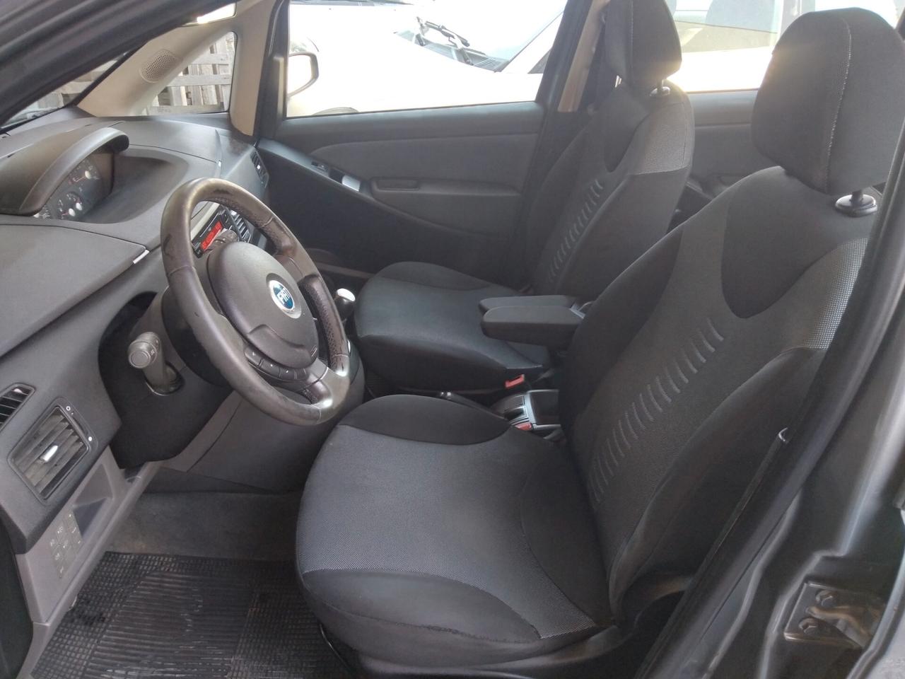 Fiat Idea 1.3 Multijet 16V 70 CV BlackEnergy xneopatentati