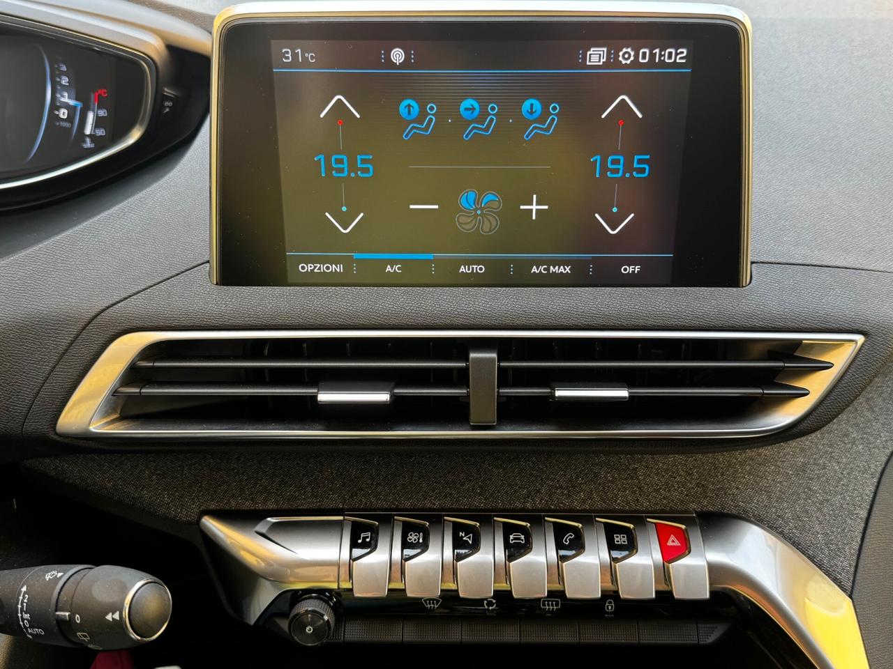 Peugeot 3008 BlueHDi 130 S&S EAT8 Crossway