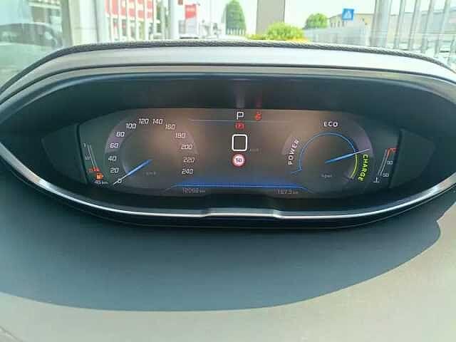Peugeot 3008 1.2 Hybrid 136cv DCS6 ALLURE PACK Usato Garantito