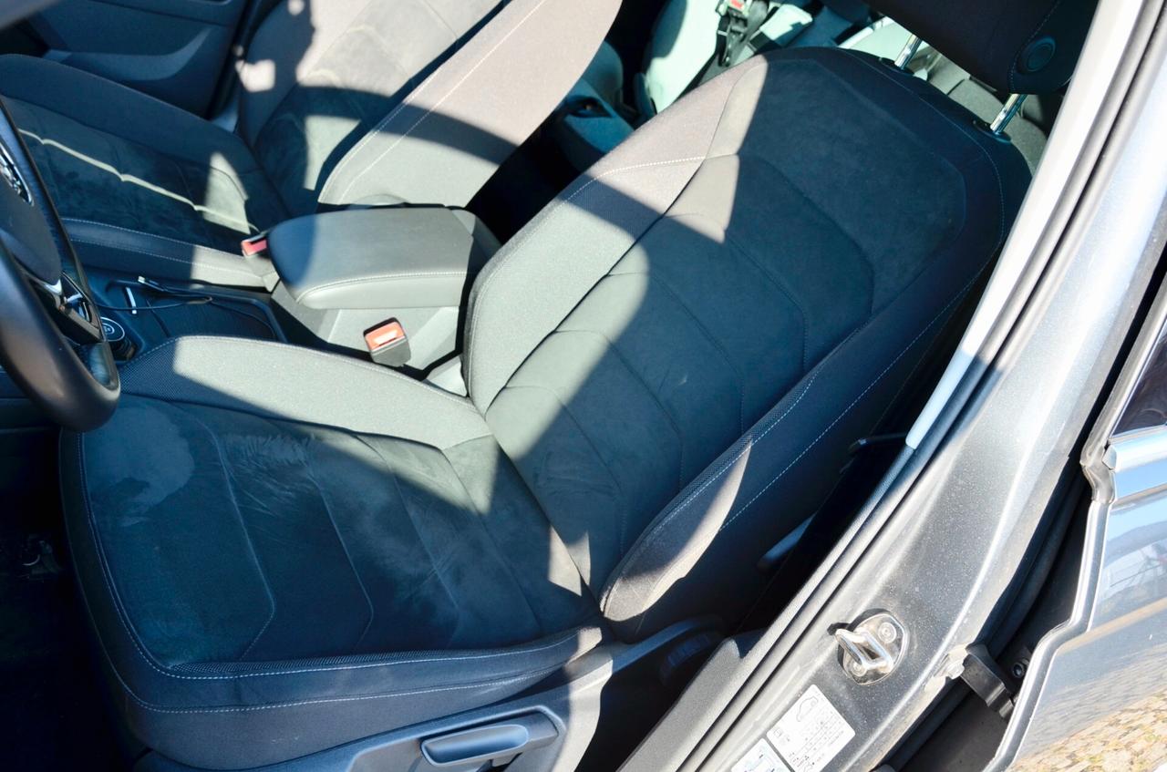 VOLKSWAGEN TIGUAN 2.0 TDI EXECUTIVE 4MOTION 190cv DSG, UFF ITALIANA, TUTTI SERVICE UFF VW, EURO 6B, NAVI, RETROCAMERA, PERMUTE