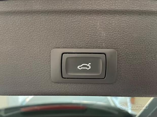 AUDI A4 2.0 TDI 190 CV S LINE EDITION