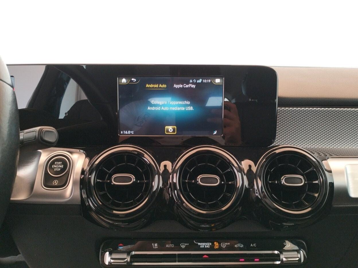 MERCEDES BENZ GLB 180d Business auto - IVA ESPOSTA