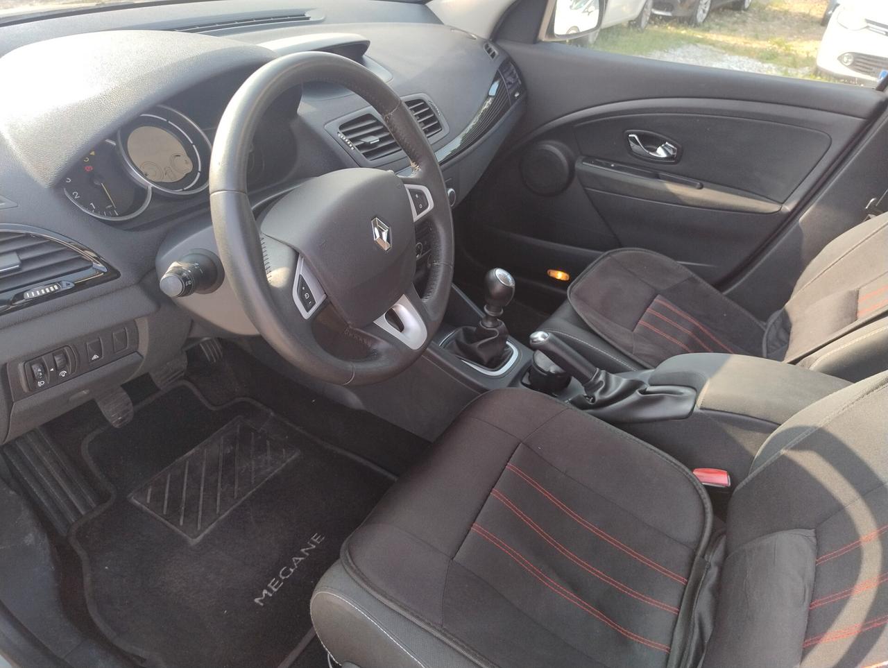 Renault Megane Mégane 1.5 dCi 110CV EDC SporTour GT Line