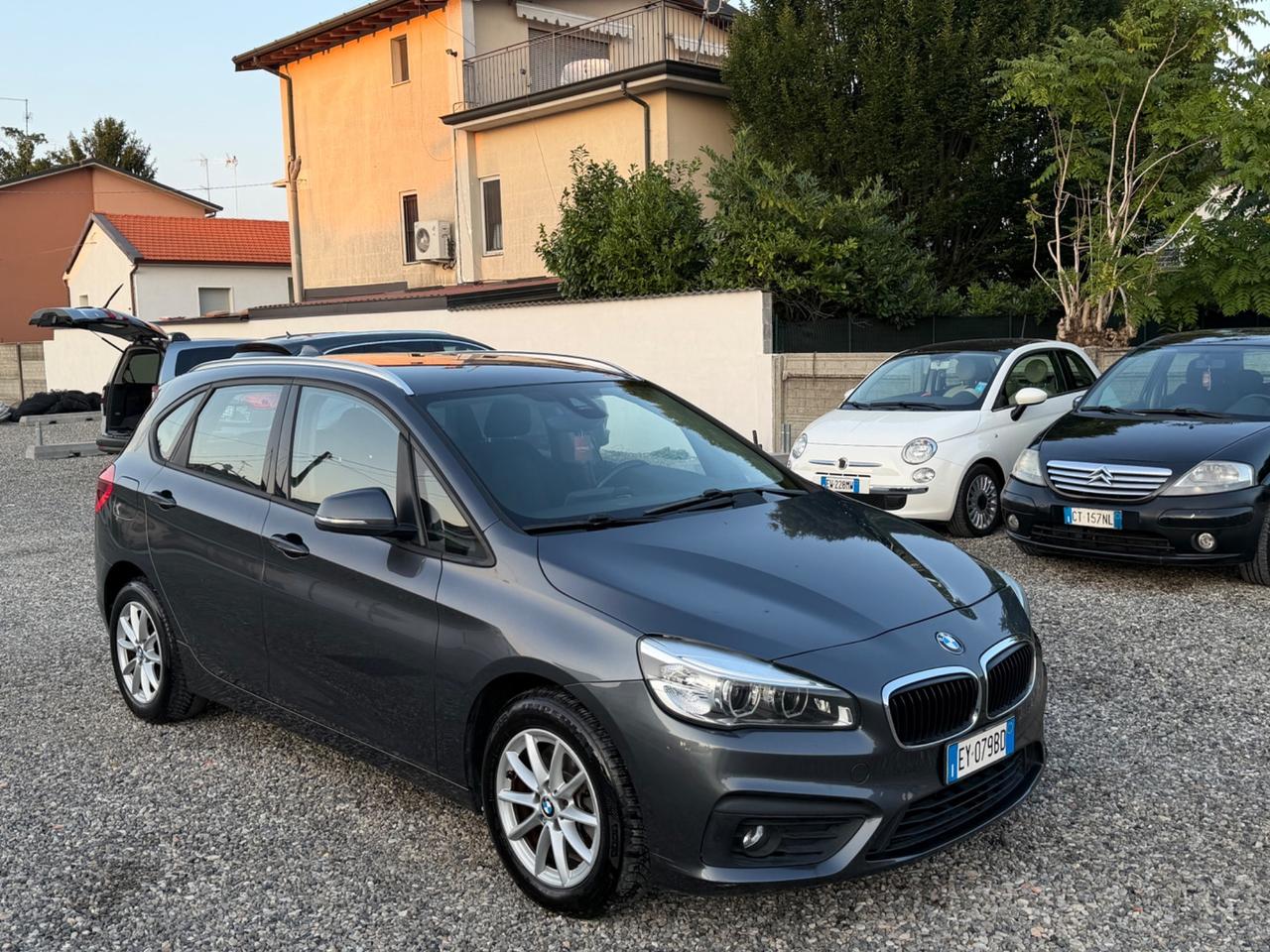 Bmw 2er Active Tourer 218d Advantage