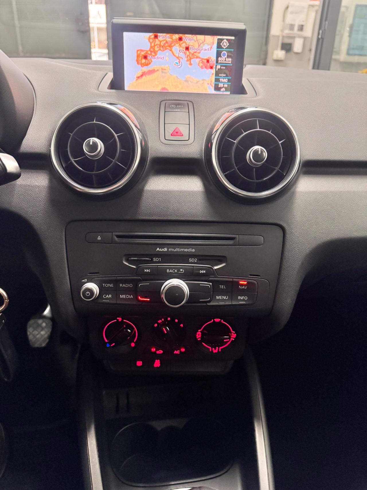 Audi A1 SPB 1.6 TDi S&S Ambition - 2013