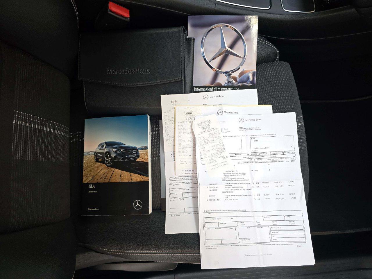 Mercedes GLA 200 D PREMIUM CAMBIO AUTOMATICO/EURO6C/CAMERA/NAVI/LED