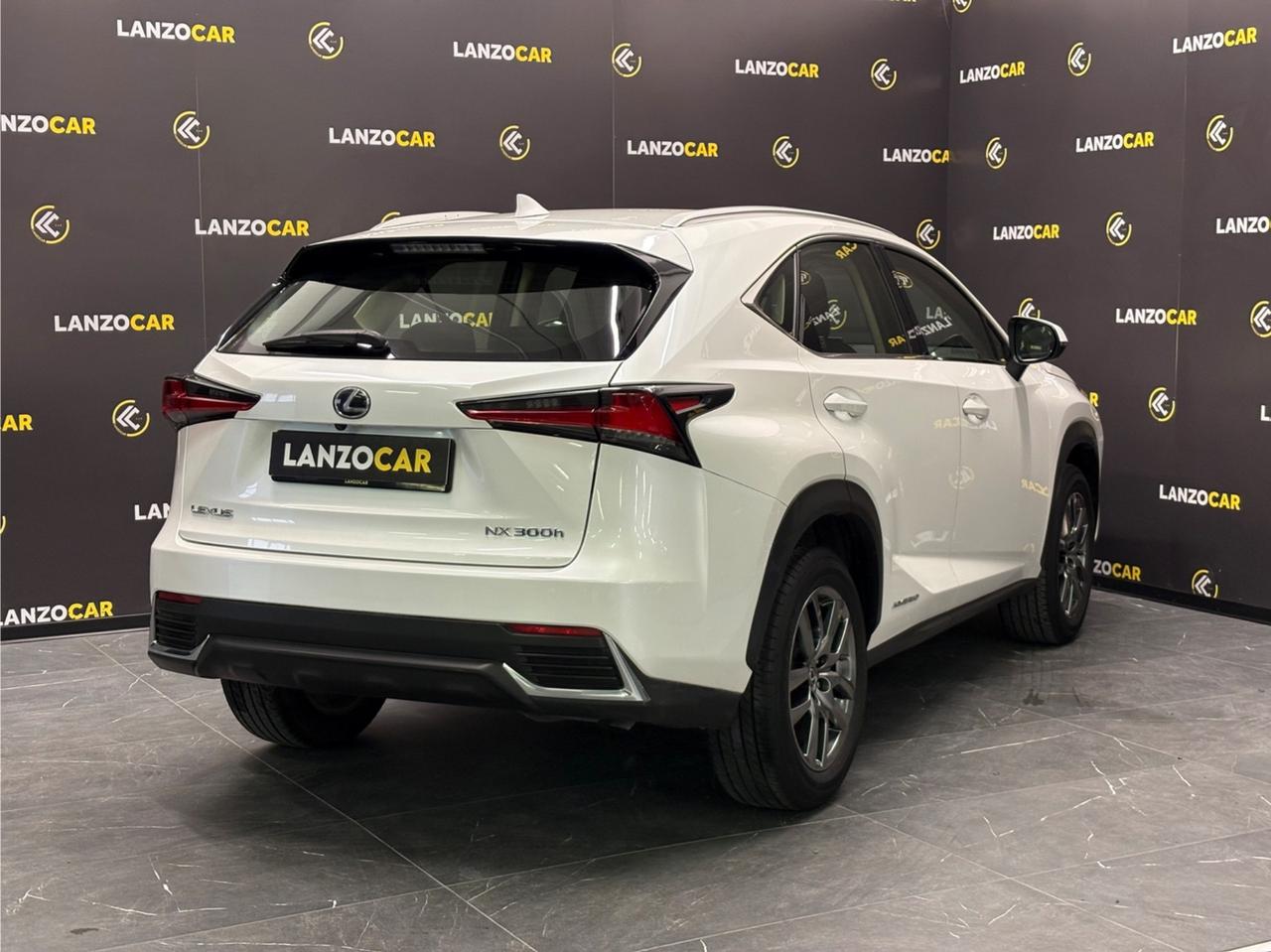 Lexus NX 300h 2.5*IBRIDA*BUSINESS*NAVI*WHITE*