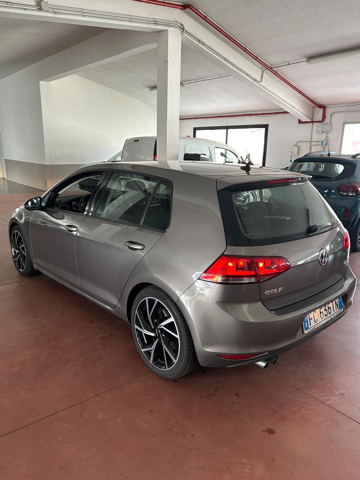Volkswagen Golf 2.0 TDI 5p. Highline BlueMotion Technology