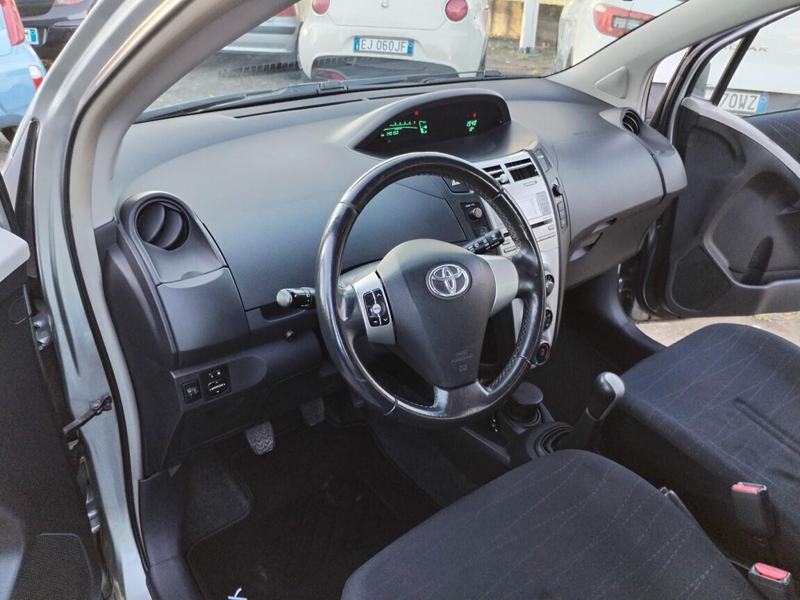 Toyota Yaris 1.0 5 porte 10/2007 km 140000 tagliando pre-consegna