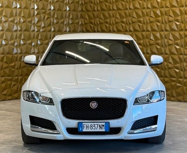 Jaguar XF 2.0 D 180 CV AWD aut. Prestige