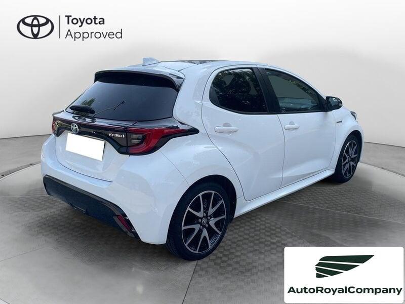 Toyota Yaris 1.5 Hybrid 5 porte Lounge IVA ESPOSTA