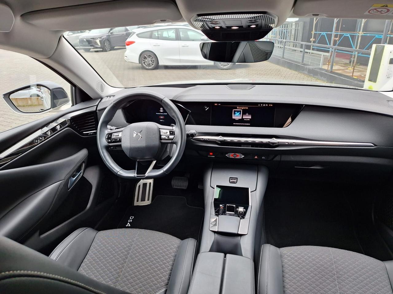 DS4 PureTech 130 automatico Trocadero VEICOLO X NEOPATENTATI