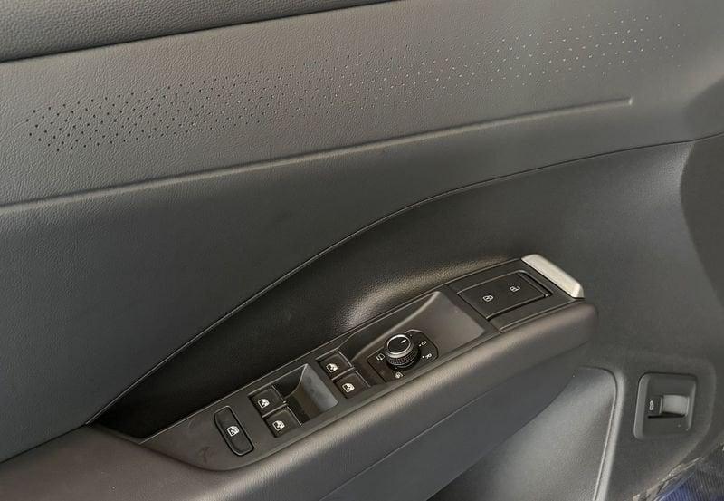 Volkswagen T-Roc R-Line 1.5 eTSI 150CV DSG