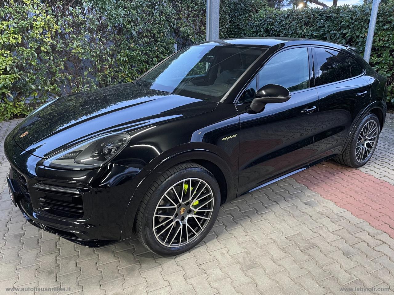 PORSCHE Cayenne Coupé 3.0 V6 Platinum Edition