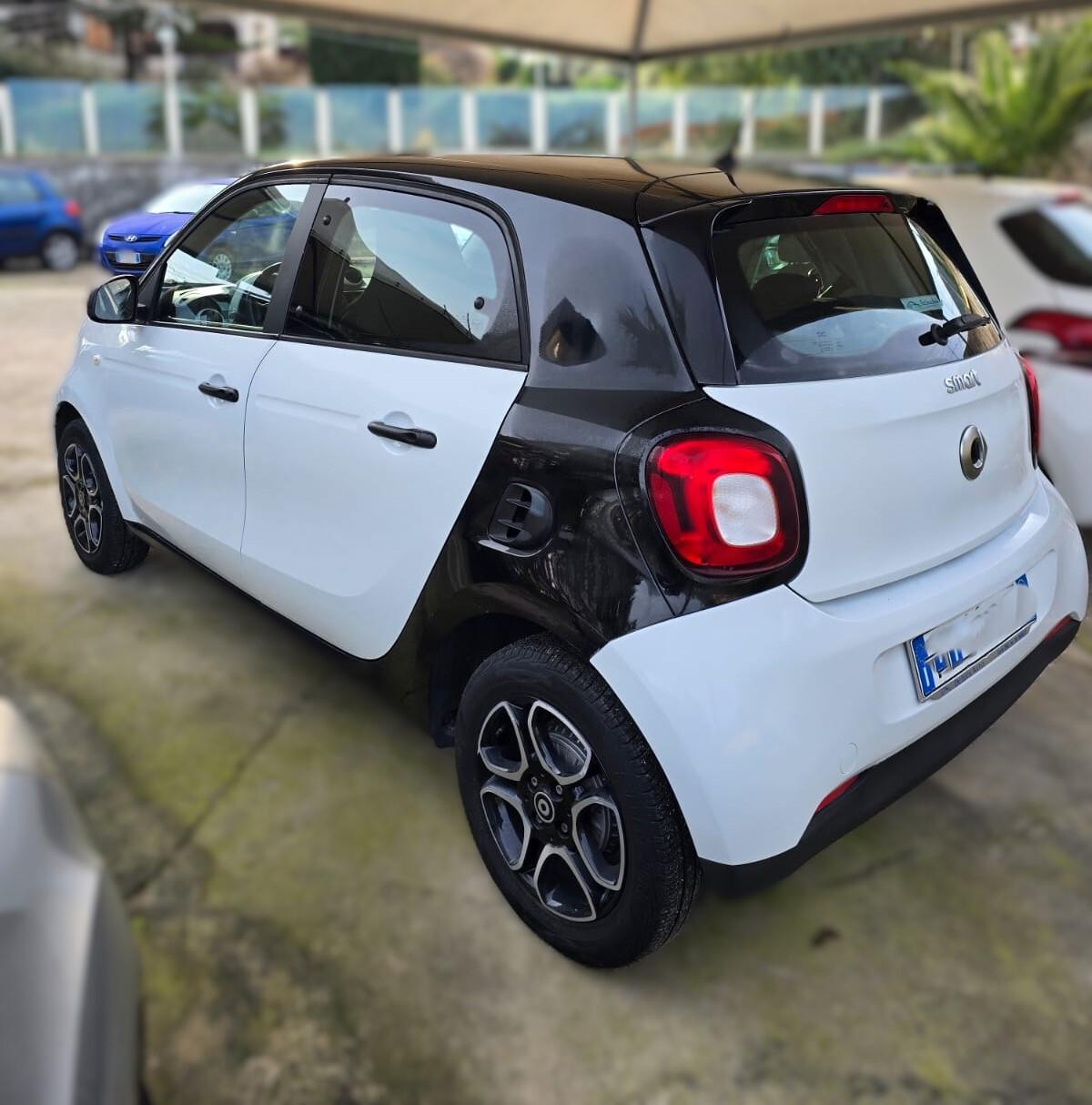 Smart ForFour 70 1.0 Youngster