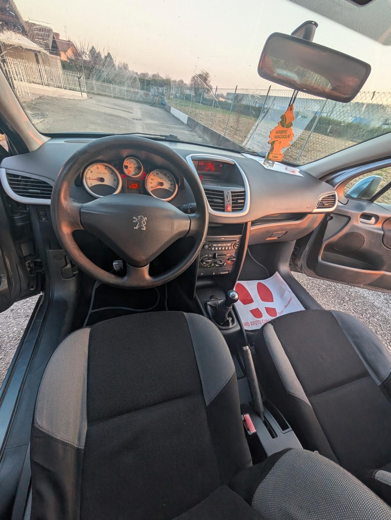 Peugeot 207 1.4 8V 75CV 5p. Energie Sport ECO GPL