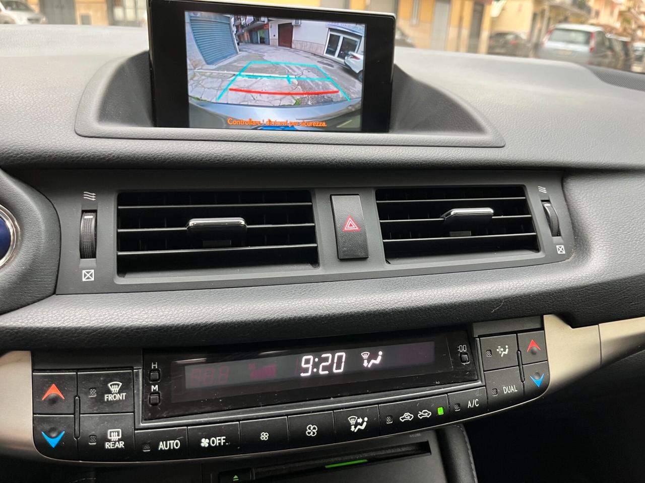 Lexus CT 200h Hybrid Black Style