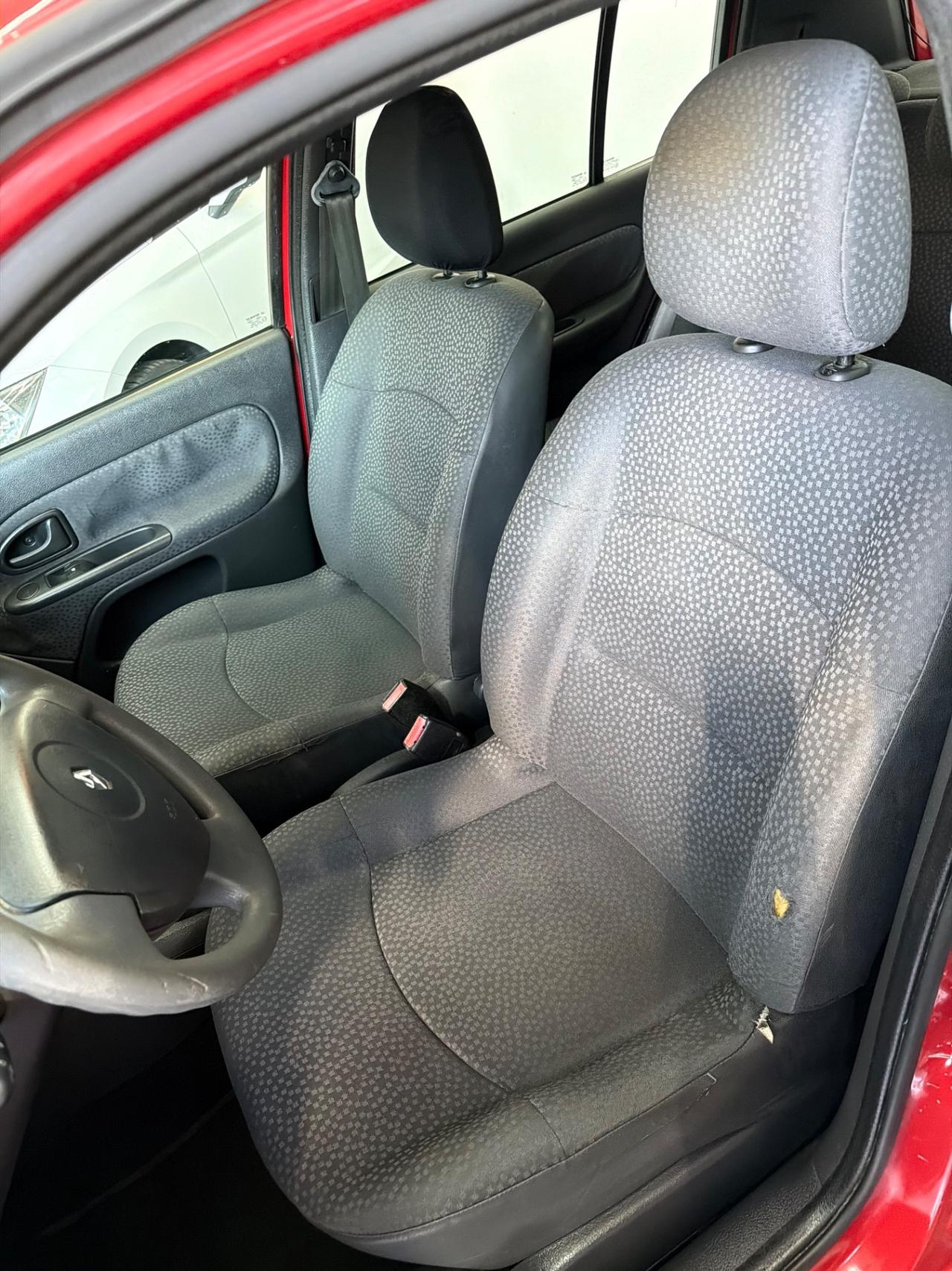 Renault Clio Storia 1.2 5 porte GPL Confort