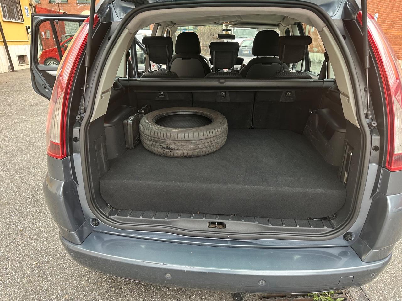 Citroen Grand C4 Picasso c 4 gran 1.6 metano della casa