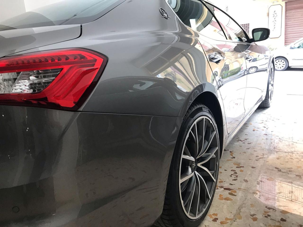 Maserati Ghibli V6 Diesel 250CV Gransport 12/2020