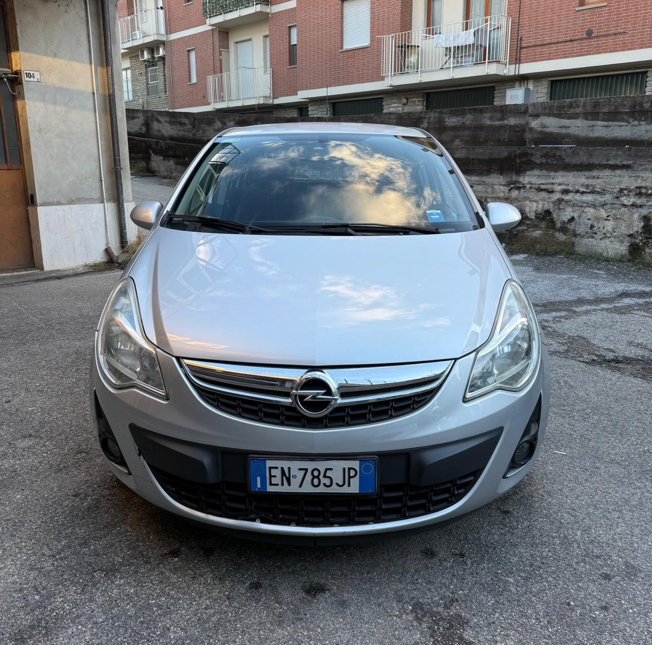 Opel Corsa 1.2 5 porte Sport