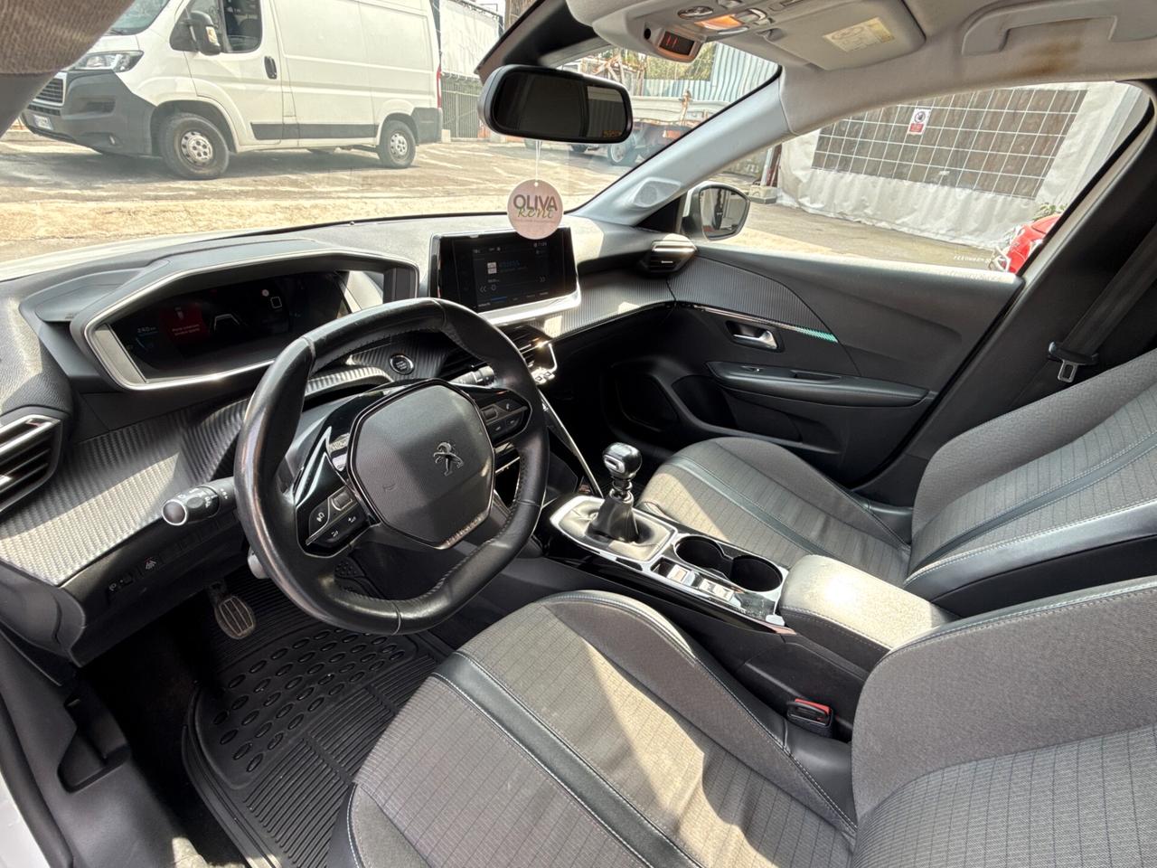 Peugeot 208 100cv 5 porte Allure