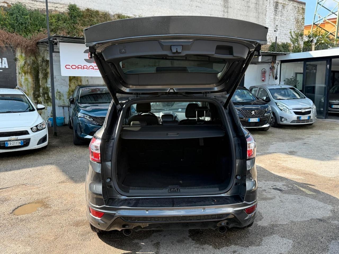 FORD KUGA 2.0 TDCI 150 CV S&S 2WD ST-LINE