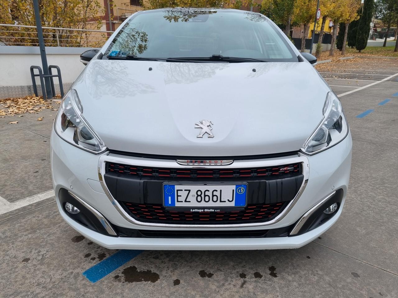 Peugeot 208 PureTech Turbo 110 EAT6 S&S 5P GT Line