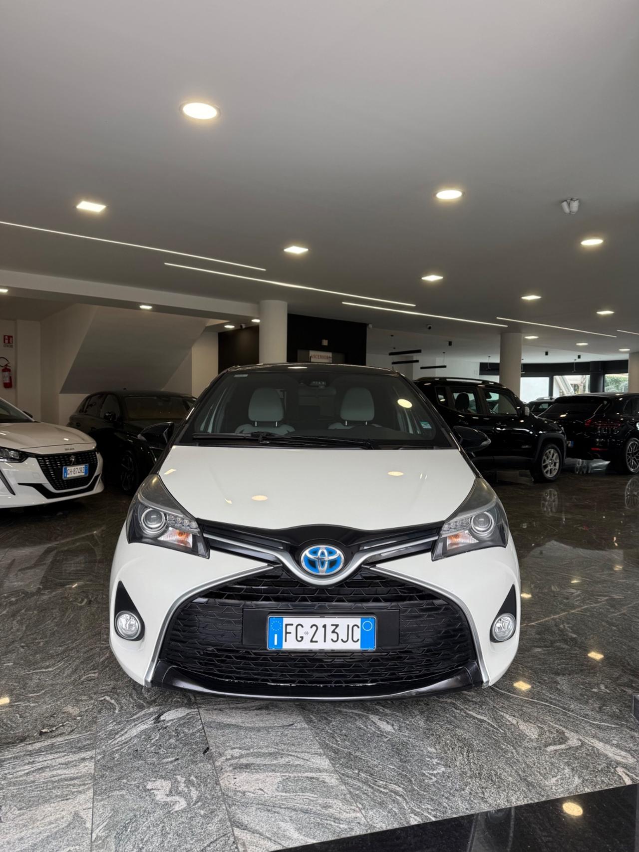 Toyota Yaris 1.5 Hybrid 5 porte Trend Platinum Edition
