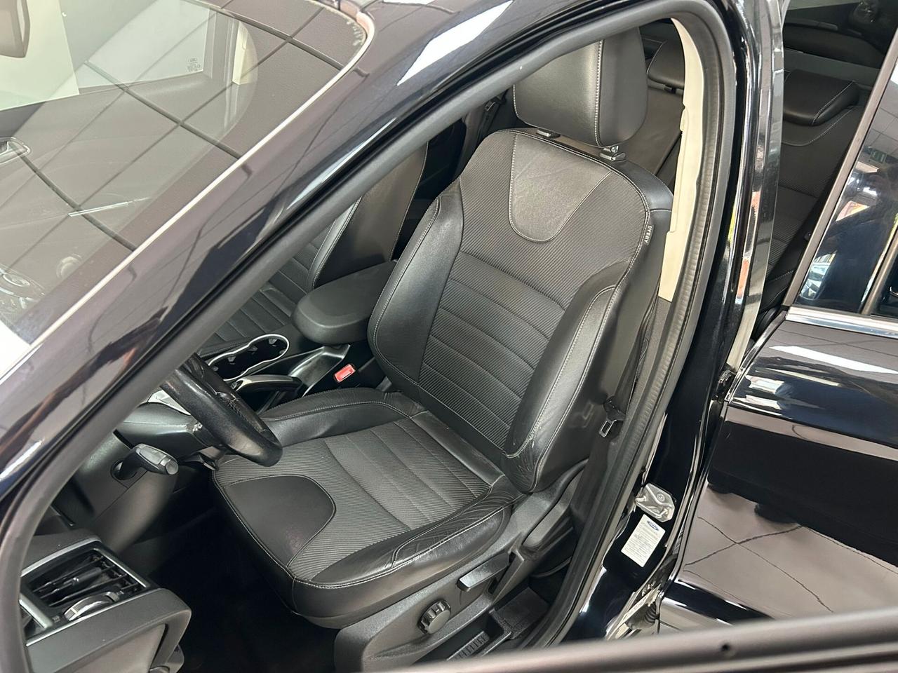 Ford Kuga 2.0 TDCI 140 CV 4WD Titanium