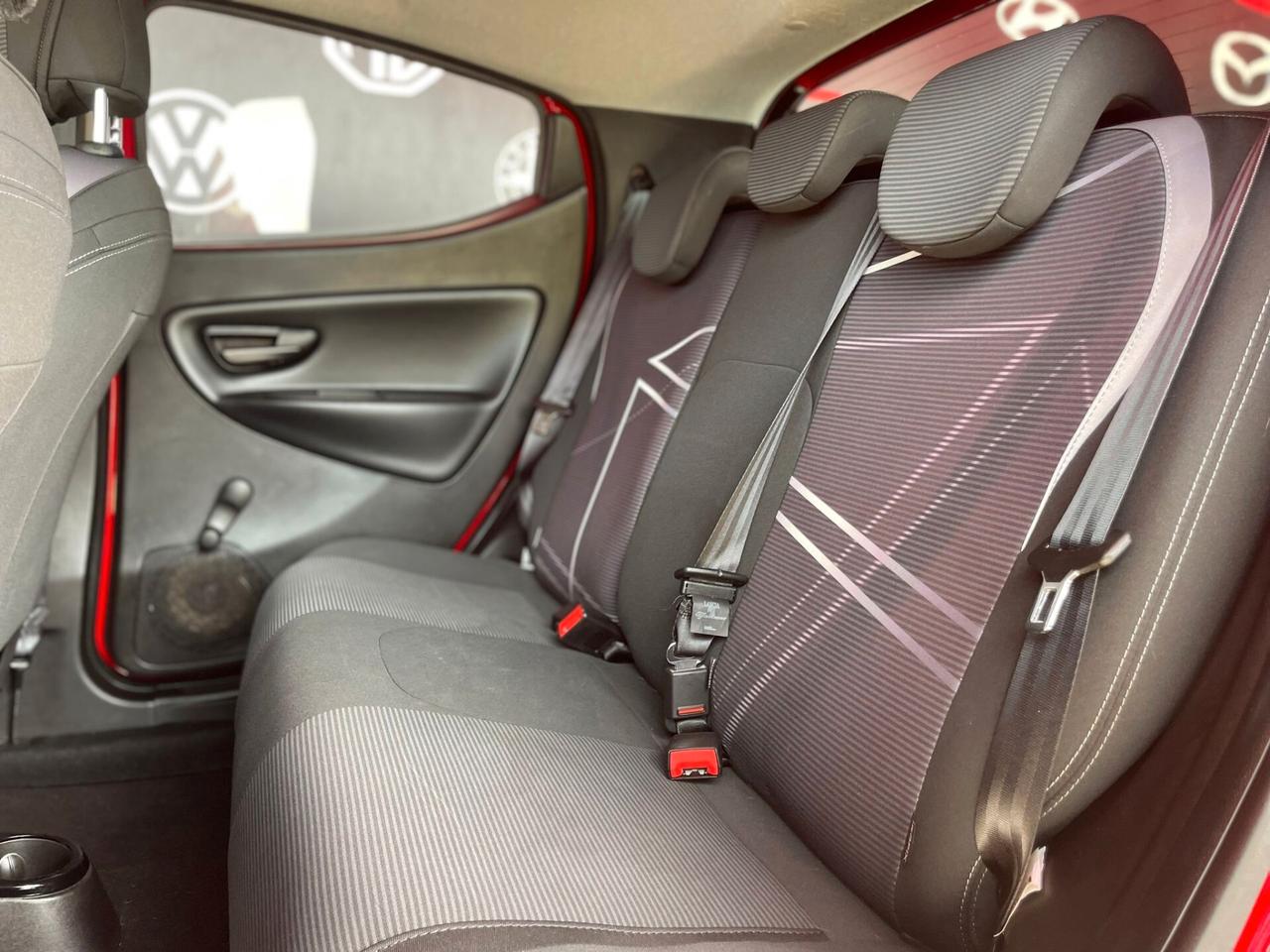 Lancia Ypsilon 1.2 69 CV 5 porte Gold
