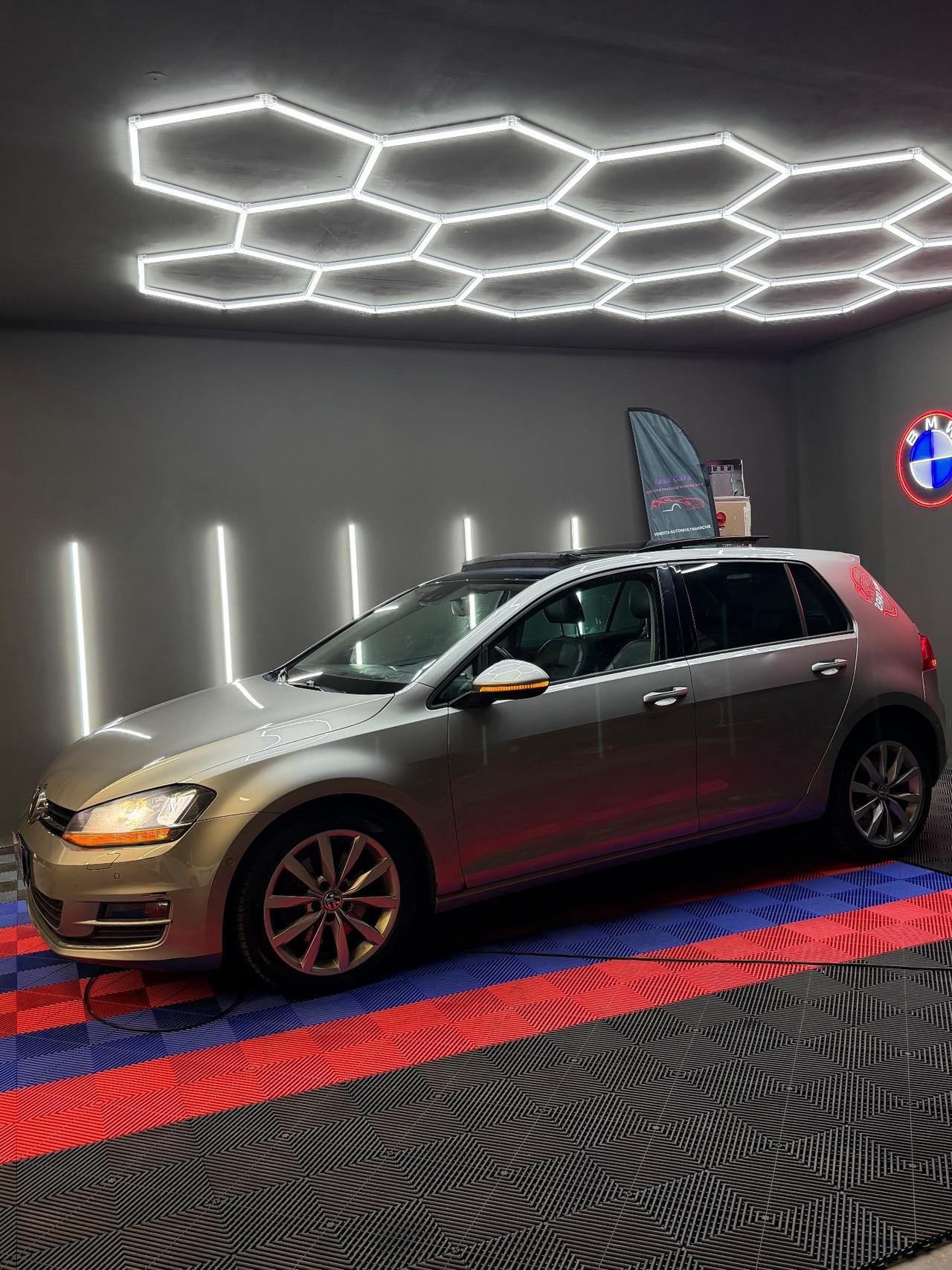 Volkswagen Golf 2.0 TDI 5p. 4MOTION Highline BlueMotion Technology