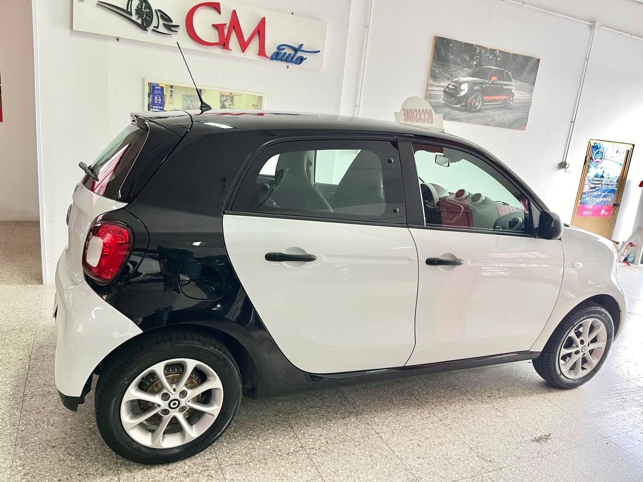 Smart ForFour 70 1.0 twinamic Youngster