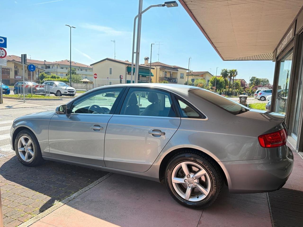 Audi A4 1.8 TFSI 120 CV Ambiente