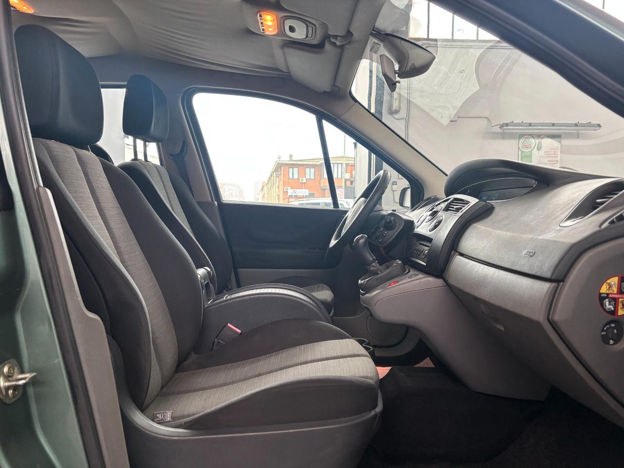 Renault Scenic Scénic 1.4 GPL 16V 98CV Dynamique