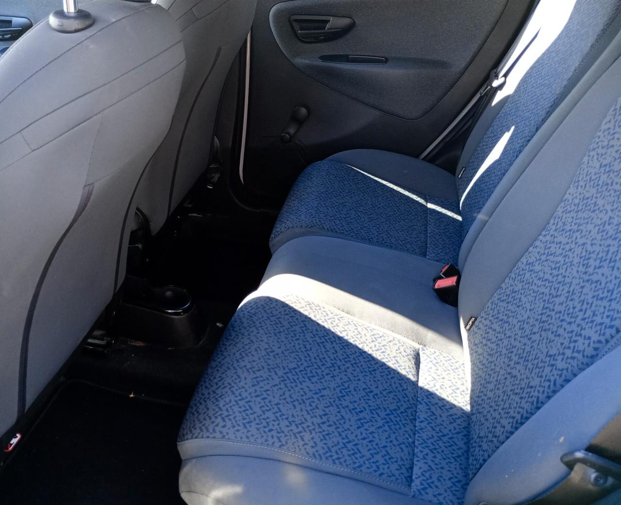 Lancia Ypsilon 1.0 FireFly 5 porte S&S Hybrid Ecochic UnYca