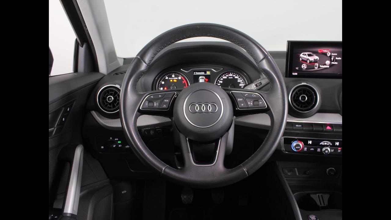 AUDI Q2 I 2021 - Q2 30 1.0 tfsi Admired