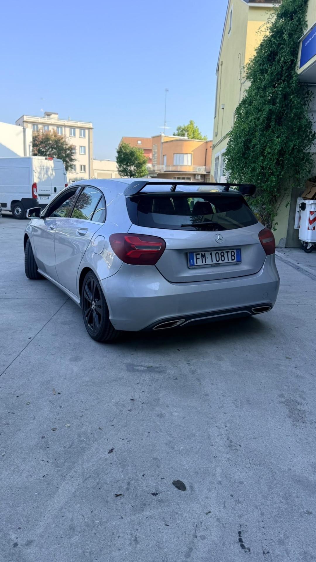 Mercedes-benz A 180 d Automatic Premium