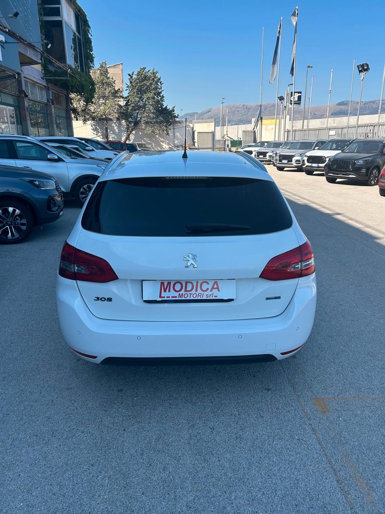 Peugeot 308 BlueHDi 150 S&S SW Allure