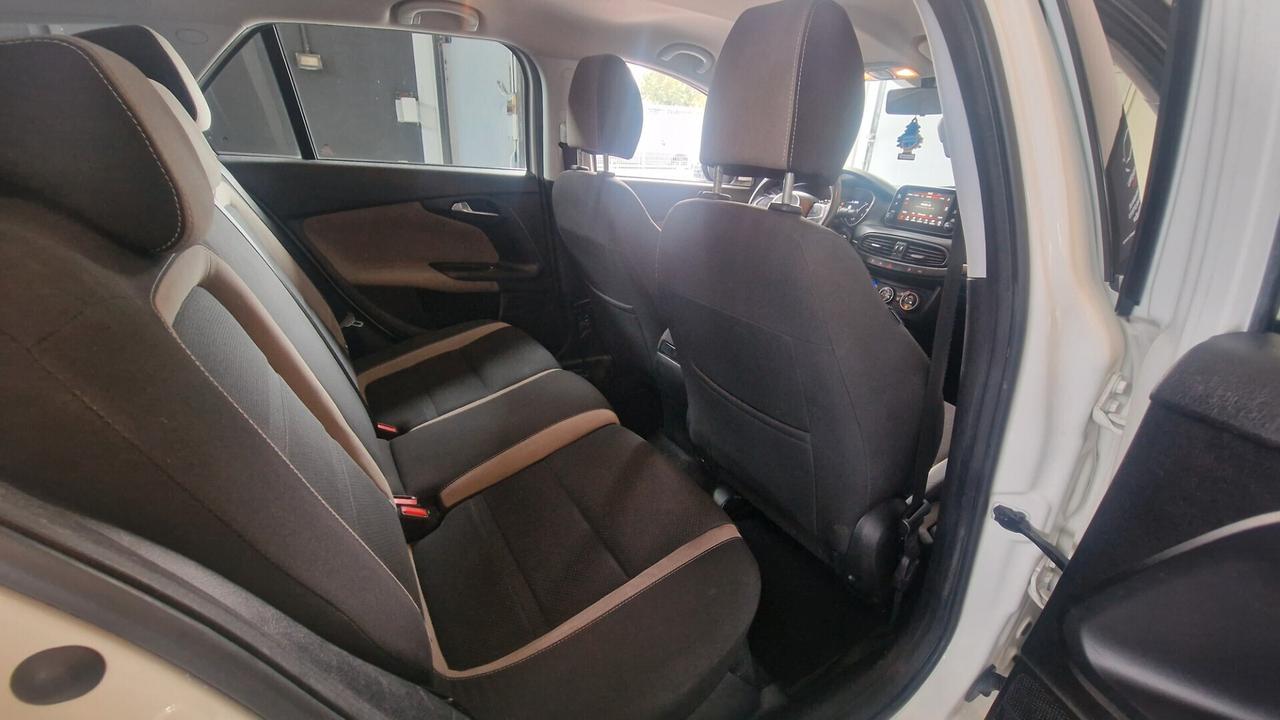 Fiat Tipo 1.6 Mjt S&S SW Lounge