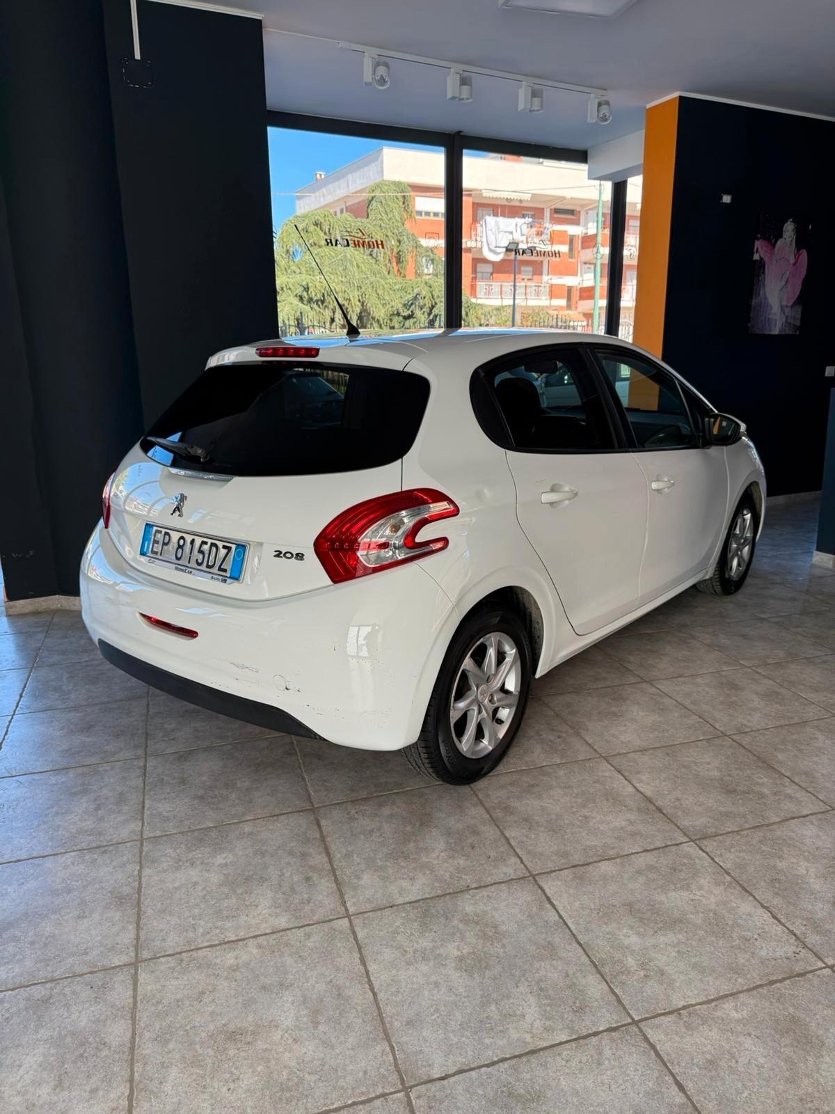 Peugeot 208 1.4 HDi 68 CV 5 porte Allure OTTIMA X NEOPATENTATI