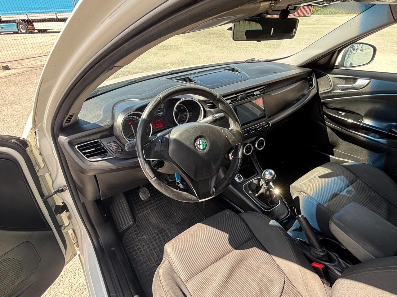 Alfa Romeo Giulietta 1.6 JTDm-2 105 CV Exclusive