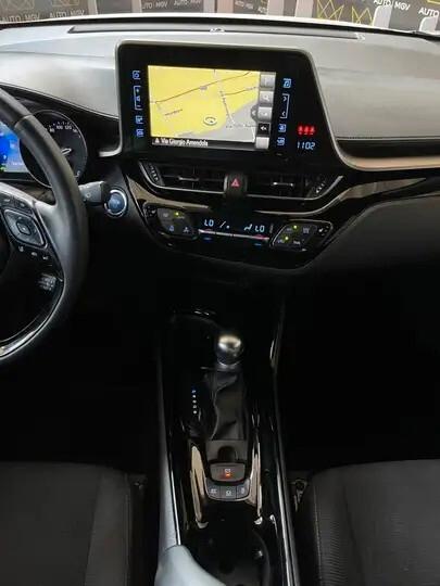 Toyota C-HR 1.8 Hybrid E-CVT Lounge