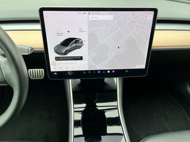 TESLA Model 3 Long Range AWD Performance