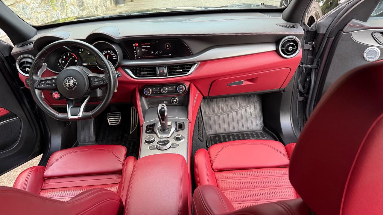 Alfa Romeo Stelvio 2.2 Turbodiesel 210 CV AT8 Q4 Veloce