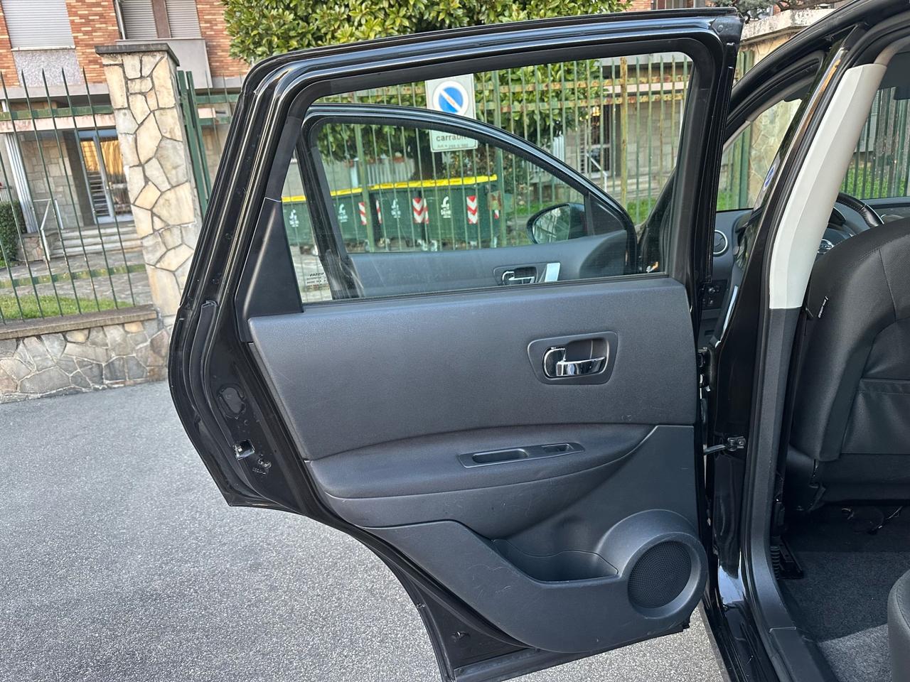 Nissan Qashqai 1.5 dCi economica navigatore