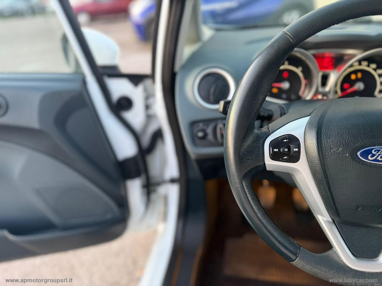 FORD Fiesta 1.4 TDCi 68 CV 5p. Titanium
